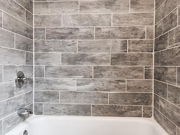 New Tile Tub Surround