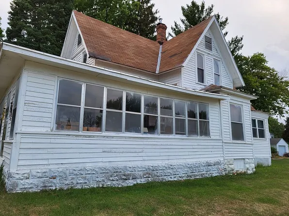 302 W Webster St, Wyoming, IA 52362