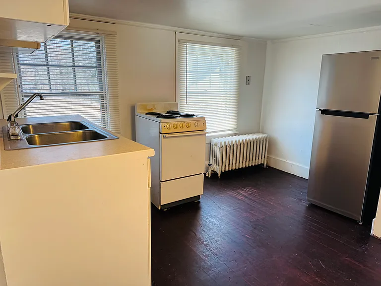 166 Main St #2 — Photo 11