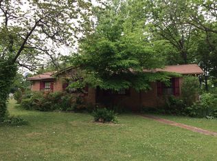 2800 Claiborne Rd NW, Huntsville, AL 35810