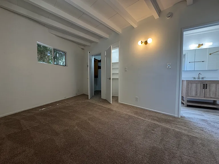 4418 Vantage Ave #3 — Photo 24