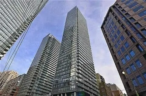 38 Grenville St #2101