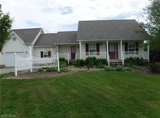 8352 Edison St, Louisville, OH 44641