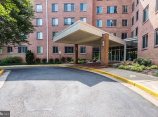 3000 Spout Run Pkwy APT A108, Arlington, VA 22201