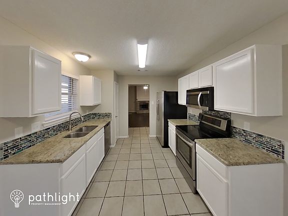 5th image of 2510 Whitehurst Dr