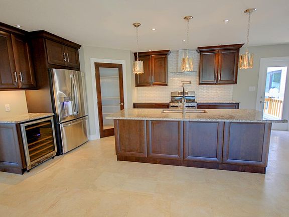 3rd image of 5419 Bayou Grande Blvd NE