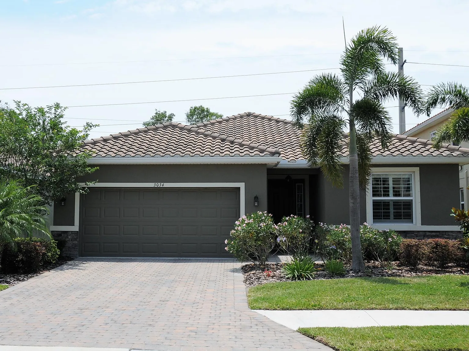 4 bed, 2054 sqft, $3,195 — Photo 1
