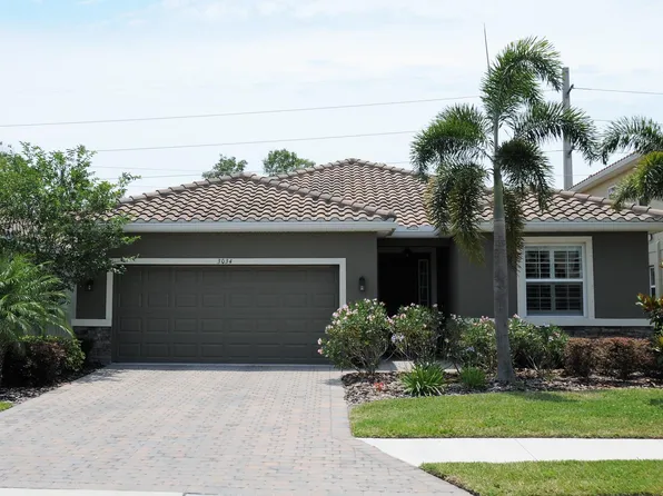 3034 Oriole Dr, Sarasota, FL 34243