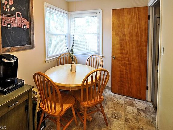 4th image of 7595 Dawn Haven Dr