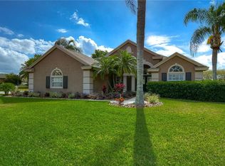 10126 Maplelawn Ln, New Port Richey, FL 34655