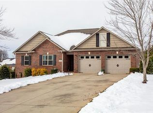 1717 Sassafras Ln, Newton, NC 28658