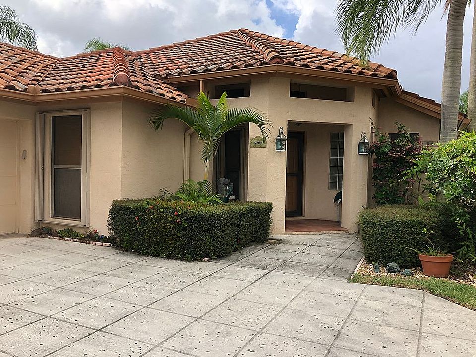 1st image of 2843 SW Mariposa Cir