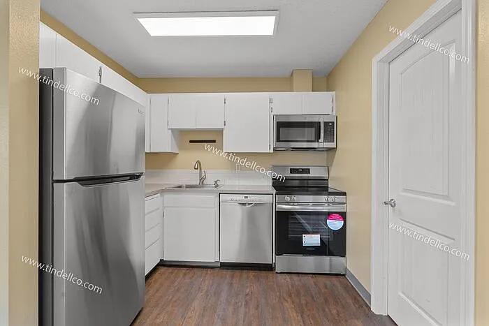 7040 N Carey Blvd — Photo 9