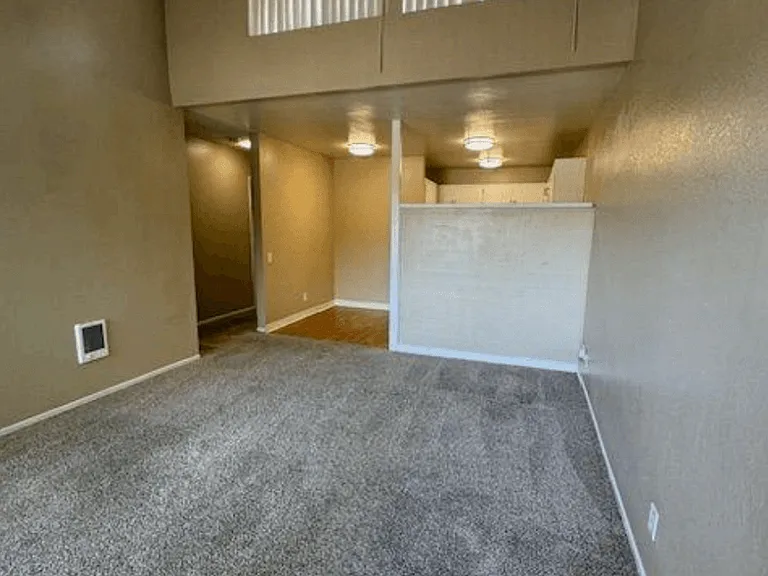 Hidden Creek Apartments — Photo 153