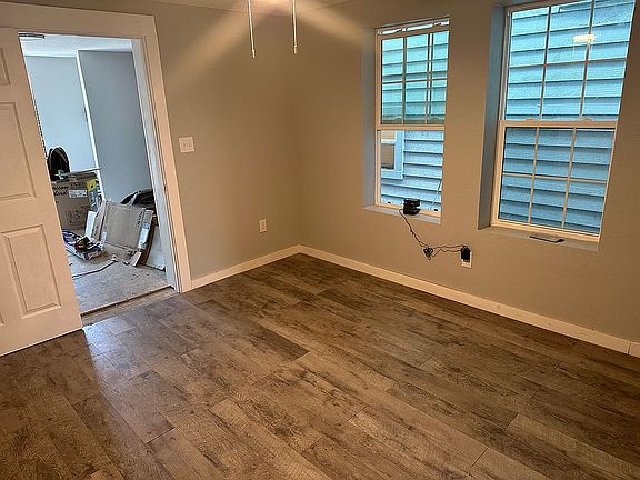 4th image of 3511 Winnie St