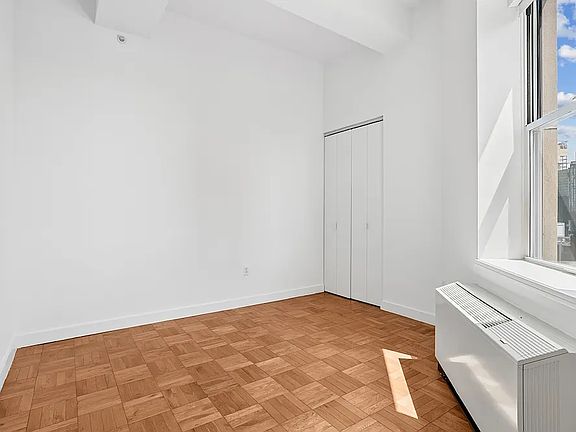 4th image of 20 Exchange Pl APT 5105