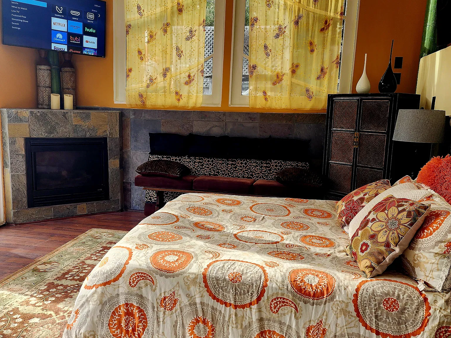 1 bed, 1400 sqft, $3,000 — Photo 2