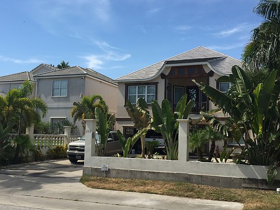 3rd image of 222 W Sunset Dr