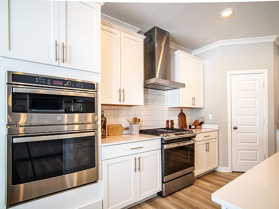 4th image of 5206 Bayberry Ct