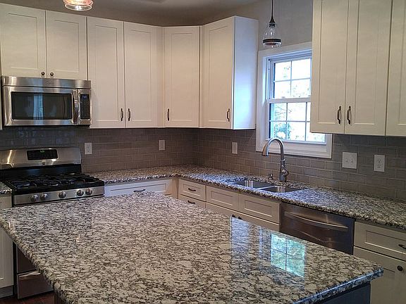 4th image of 607 Copperfield Dr