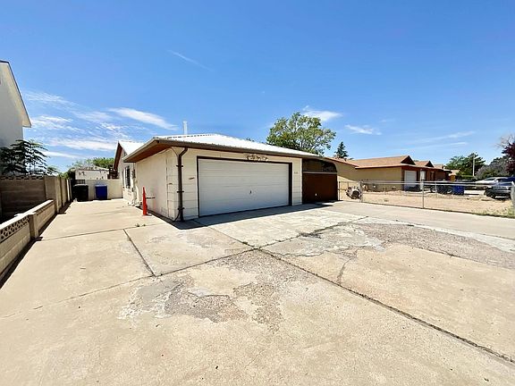 2nd image of 6132 Flor De Mayo Pl NW