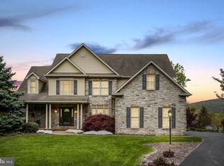 11262 Weatherstone Dr, Waynesboro, PA