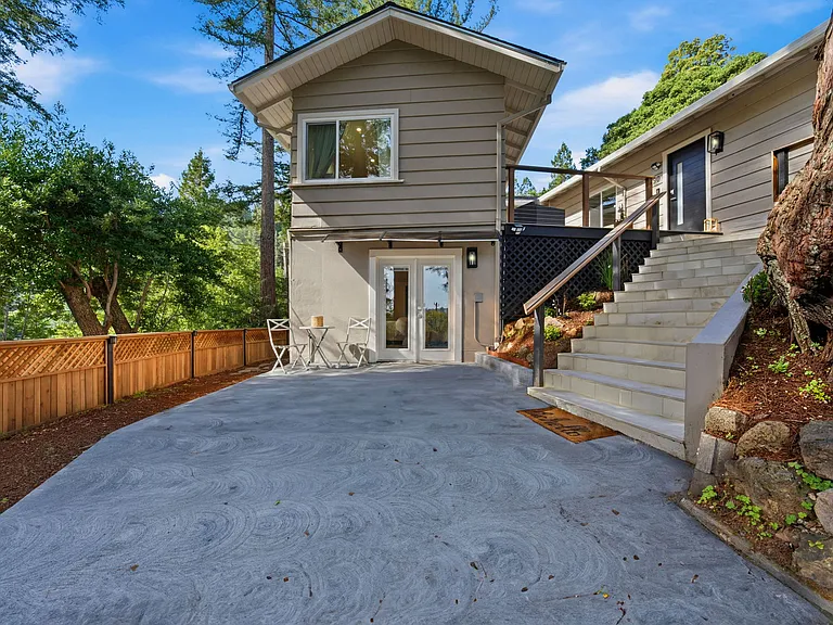 90 Upper Briar Rd — Photo 19