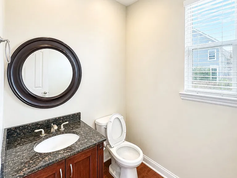 4392 Navin Field Ln — Photo 11