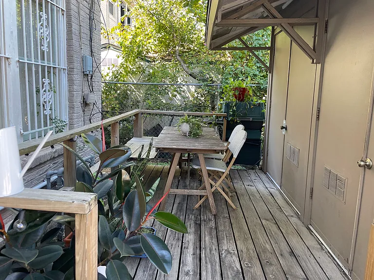 1536 Hawthorne St #1 — Photo 7
