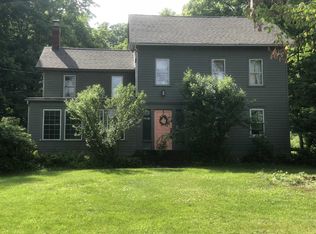 21 Skidmore Rd, Pleasant Valley, NY 12540