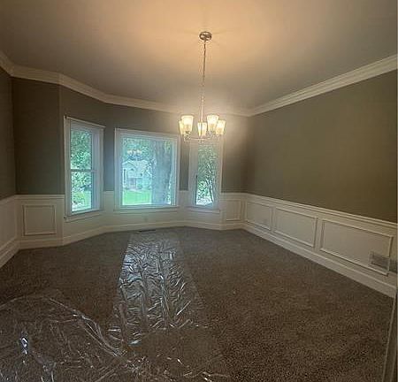 2nd image of 2031 Lakewood Cir