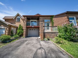 883 Thistle Down Cir, Mississauga, ON L5C 3K5