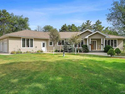 381 Evergreen Ct, Kingsford, MI, 49802