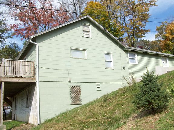 3rd image of 64 Lakeside Dr N