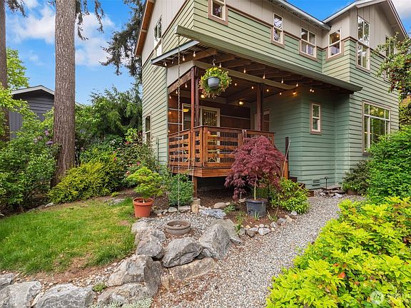 4th image of 20215 15th Avenue NW #E