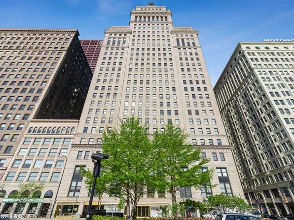 310 S Michigan Ave Unit 2006, Chicago, IL 60604