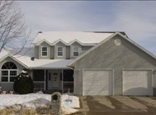 905 S 1st St, Marshall, MN 56258