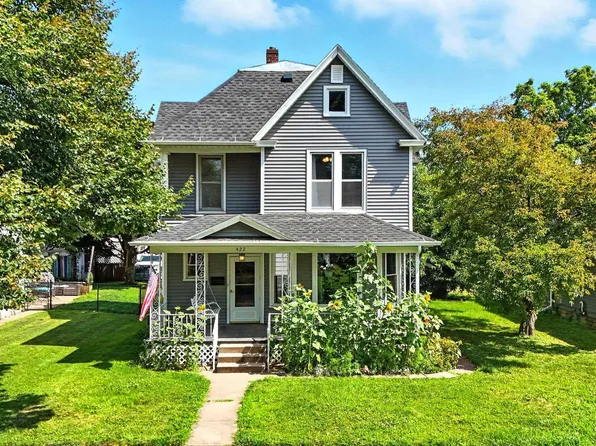 422 E Wheeler St, West Burlington, IA 52655