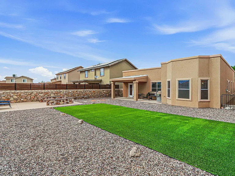 7120 Falling Leaf Cir — Photo 36