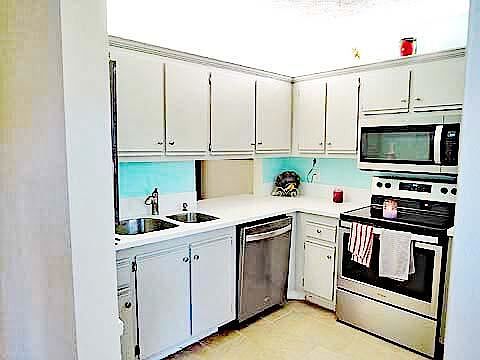5th image of 133 Lakes End Dr E #1
