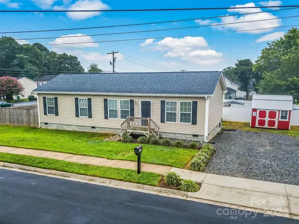 210 E Mill St #3, Landis, NC 28088