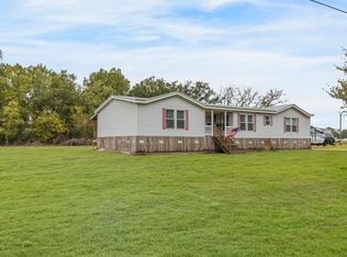 111 Old Railroad Rd, Erath, LA 70533