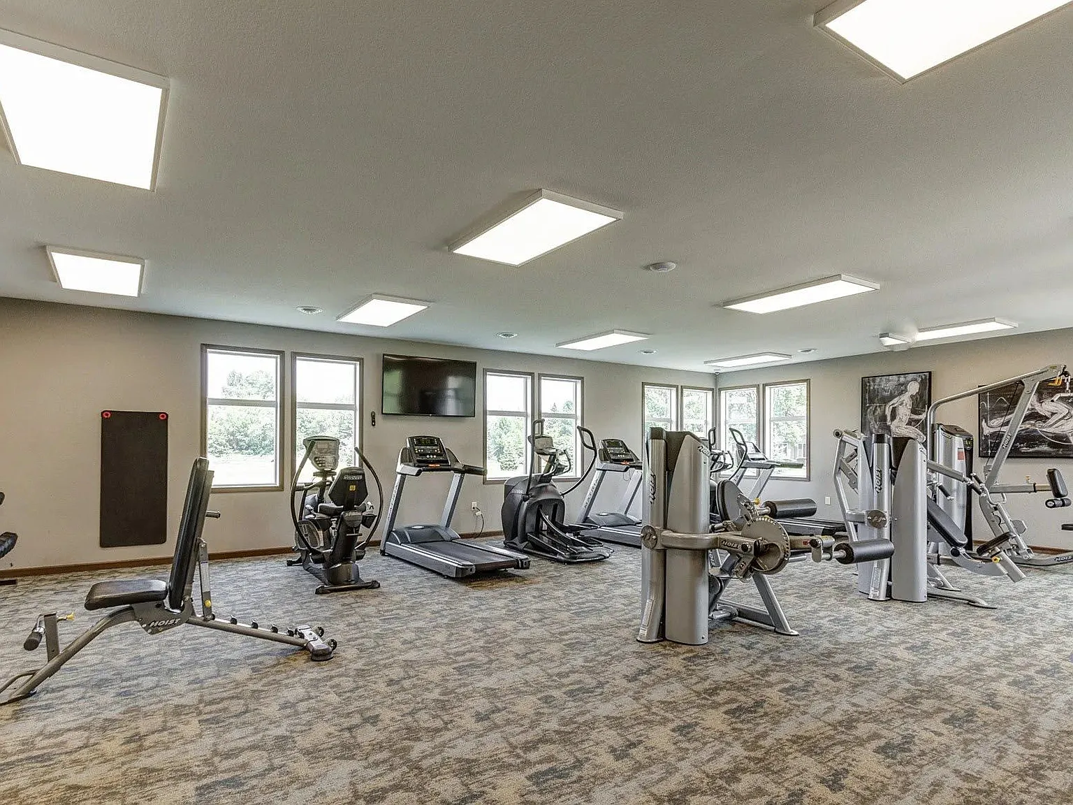 McEnroe Place Apartments — Photo 4