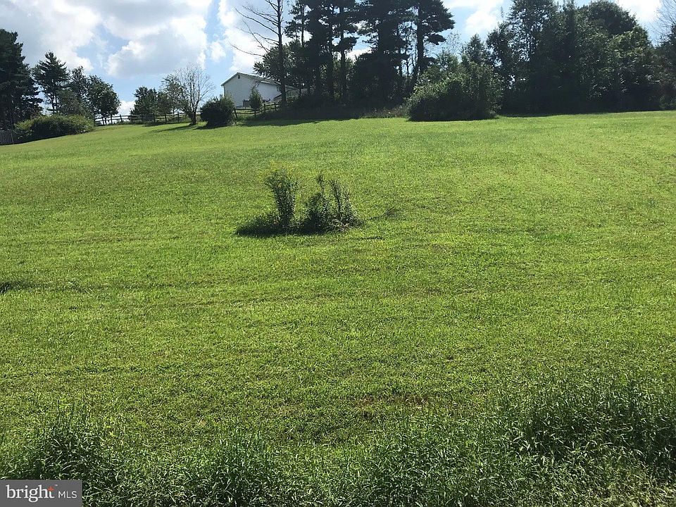 2nd image of 1645 Buckaroo Dr