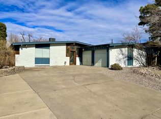 9105 Las Camas Rd NE, Albuquerque, NM 87111