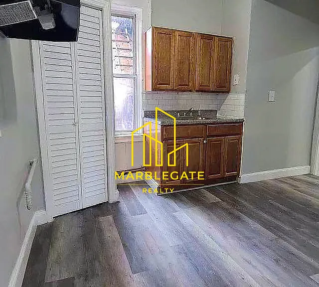 103 4th Ave #1033 — Photo 2