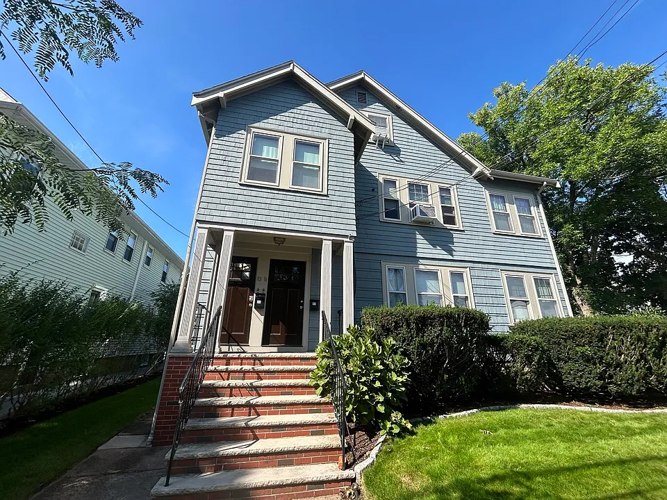 11 Burch St #11
