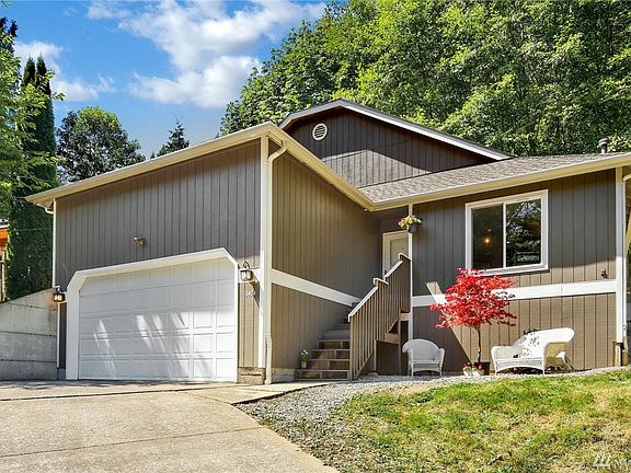 3rd image of 347 E Alder Dr