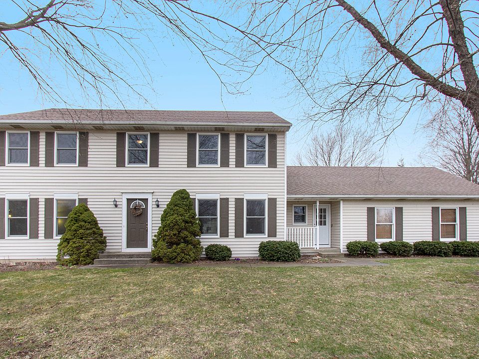 1st image of 3461 Brookhollow Dr NE