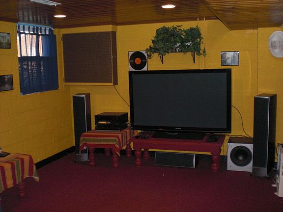 2nd image of 304 E Wanda Ln